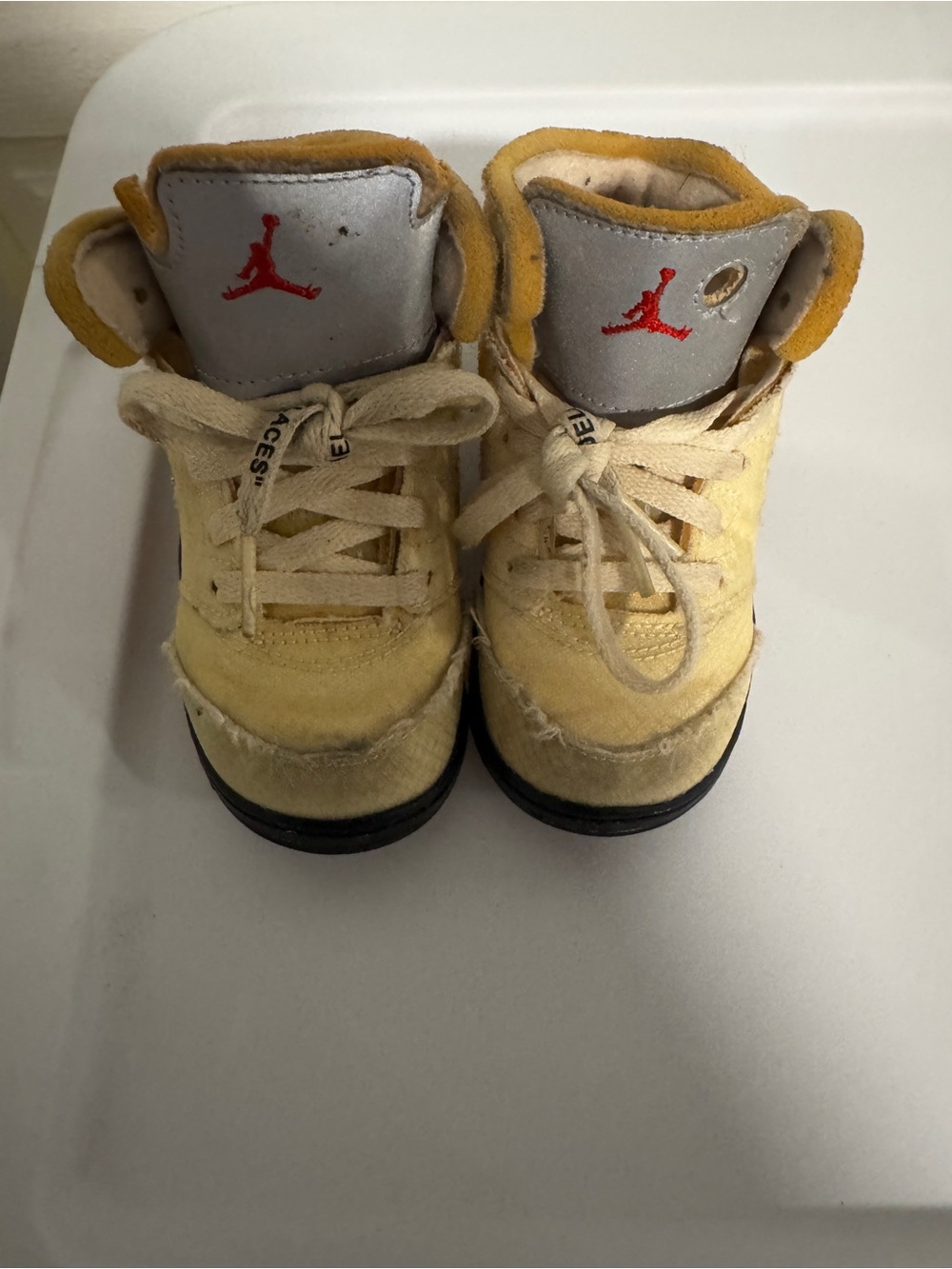 Jordan x “Off White” Kids Yellow Suede High-Top Sneakers